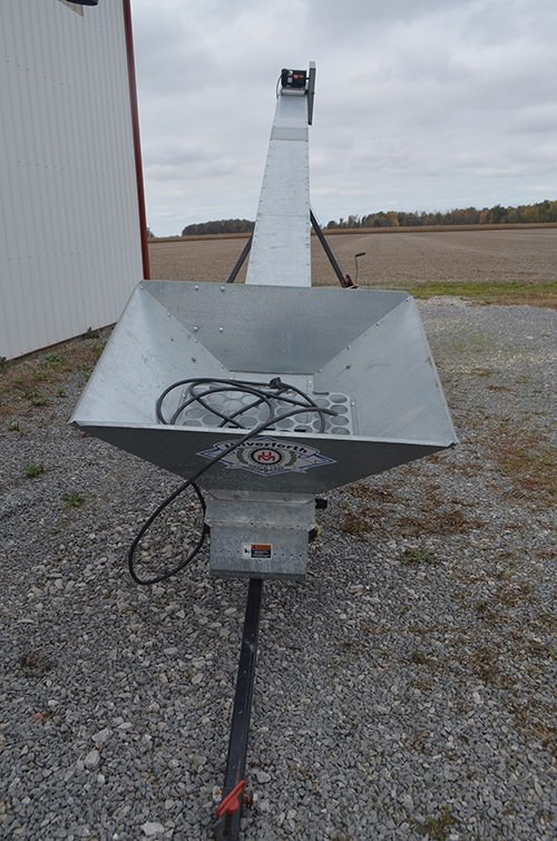 Property photo 107 - JOHN DEERE FARM EQUIPMENT AUCTION